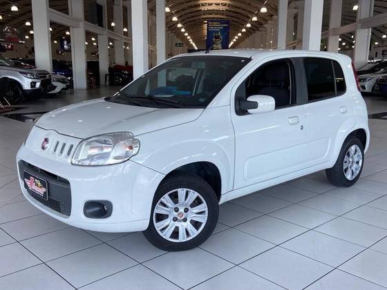 FIAT UNO 1.0 EVO VIVACE 8V FLEX 4P MANUAL FIAT UNO 1.0 EVO VIVACE 8V FLEX 4P MANUAL